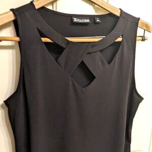 sleeveless Black top 7th avenue swirl neckline M  polyester /nylon travels well